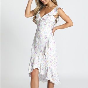 Floral midi dress with tie in back